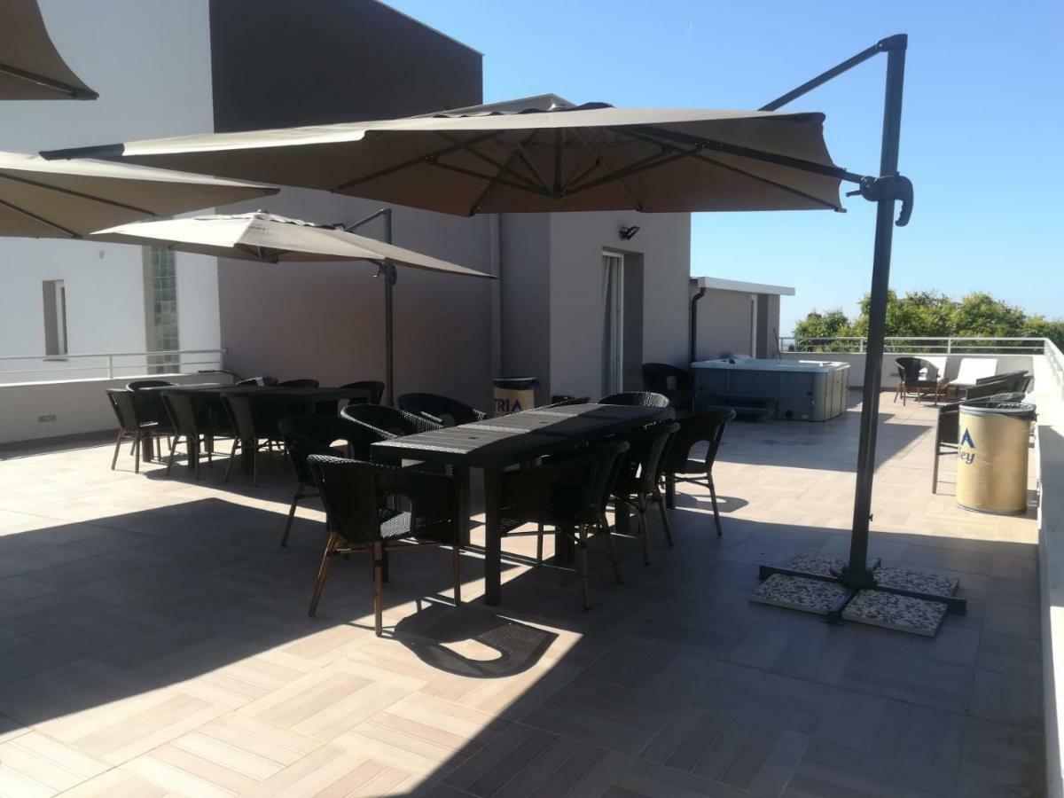 La Terrazza Di Harmakhis Hotel Partanna Buitenkant foto
